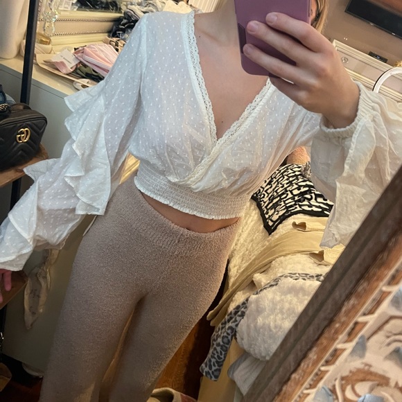 NWT Women’s cream top size medium - Picture 4 of 7